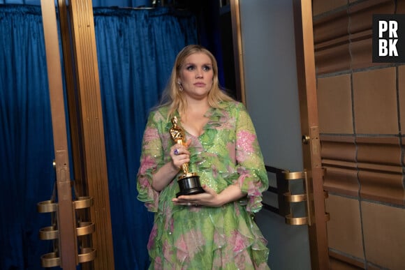Emerald Fennell (enceinte) (Oscar du Meilleur scénario original pour le film "Promising Young Woman") - Backstage de la 93ème cérémonie des Oscars dans la gare Union Station à Los Angeles, le 25 avril 2021. 