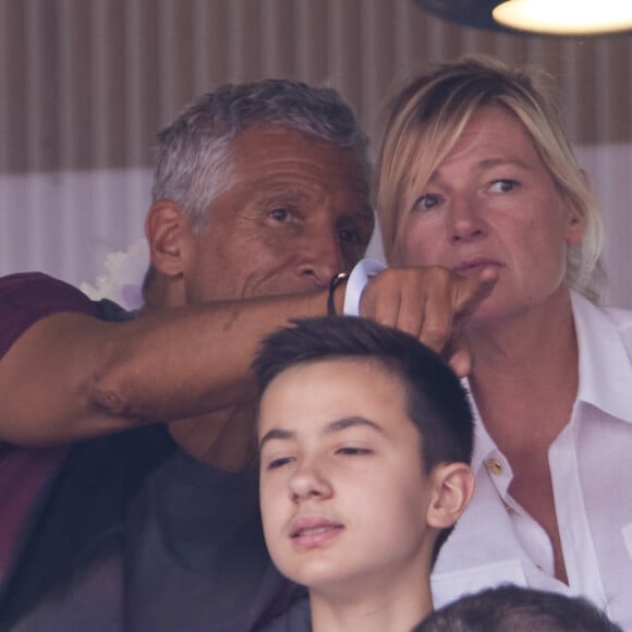 Naguy et Anne-Élisabeth Lemoine - Célébrités en tribunes des Internationaux de France de tennis de Roland Garros 2023 à Paris le 11 juin 2023. © Jacovides-Moreau/Bestimage