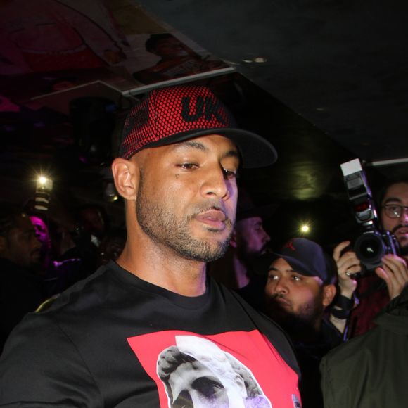 Exclusif - Le rappeur Booba en concert pour la promotion de son D.U.C Whisky au Hobo club à Paris, France, le 22 octobre 2017. © Phiilippe Baldini/Bestimage
