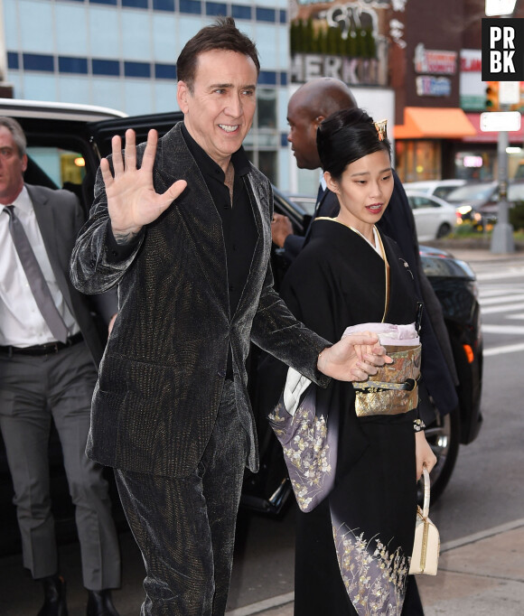 Nicolas Cage et sa femme Riko Shibata, enceinte - Arrivées à la première du film "Un talent en or massif" à New York City, New York, Etats-Unis, le 10 avril 2022.