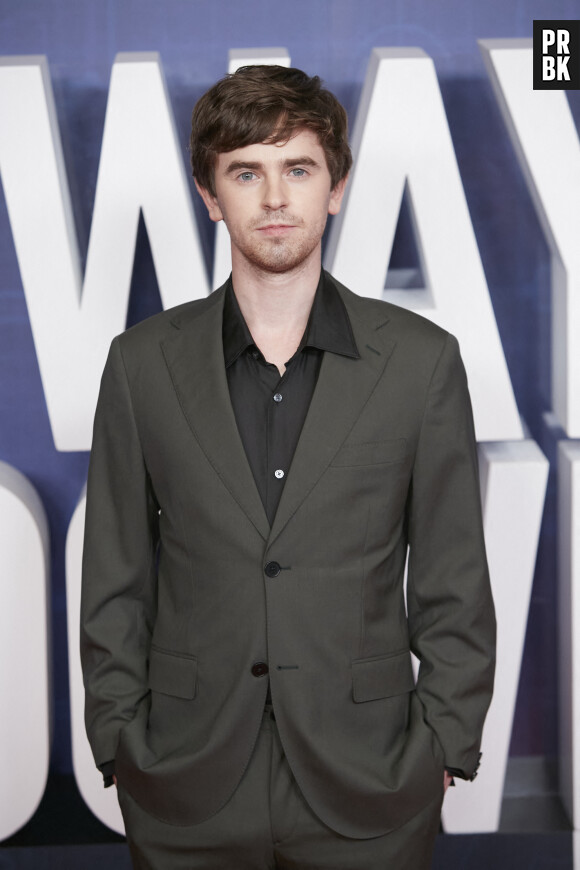 Freddie Highmore à la première du film "Way Down" au cinéma Capitol à Madrid, Espagne, le 10 novembre 2021.