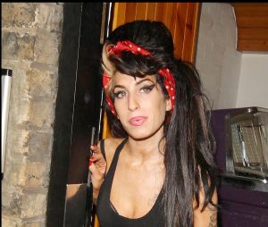 Amy Winehouse réagit aux histoires de la presse sur elle
