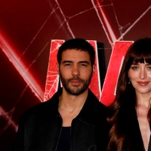 BGUK_2830344 - London, UNITED KINGDOM - 'Madame Web' London Photocall held at Claridge’s Hotel Pictured: Dakota Johnson, Tahar Rahim, SJ Clarkson BACKGRID UK 31 JANUARY 2024 BYLINE MUST READ: Mario Mitsis / BACKGRID UK: +44 208 344 2007 / uksales@backgrid.com USA: +1 310 798 9111 / usasales@backgrid.com Pictures Containing Children Please Pixelate Face Prior To Publication 