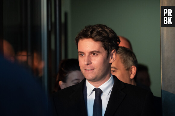 Gabriel Attal, premier ministre en visite au commissariat de Police Nationale d'Ermont-Eaubonne. Le 10 janvier 2024 © Eric Tschaen / Pool / Bestimage