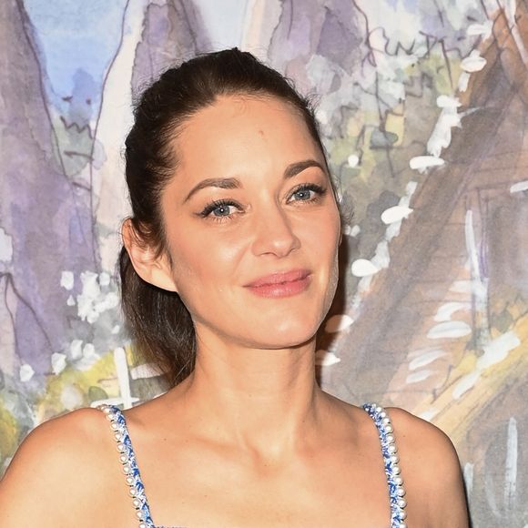 Marion Cotillard - Première du film Astérix et Obélix "L'Empire du Milieu" au cinéma Le Grand Rex à Paris le 15 janvier 2023. © Coadic Guirec/Bestimage  Premiere of the film Asterix and Obelix "The Middle Empire" at the Le Grand Rex cinema in Paris on January 15, 2023. 