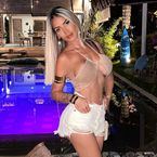 "J'ai fait des shooting ultra-glamours, sexy et caliente" : Manon Tanti se lance sur une plateforme pour adultes !
