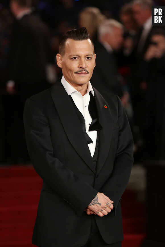 Johnny Depp à la première de "Murder On The Orient Express" au Royal Albert Hall à Londres, le 2 novembre 2017.