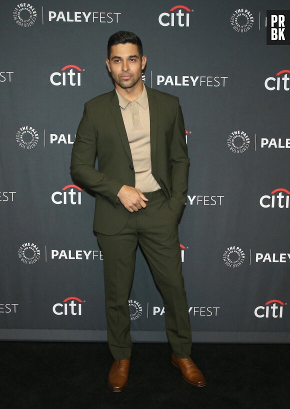 Wilmer Valderrama au photocall "A Tribute to NCIS Universe" lors du PaleyFest LA 2022 à Los Angeles, le 10 avril 2022.