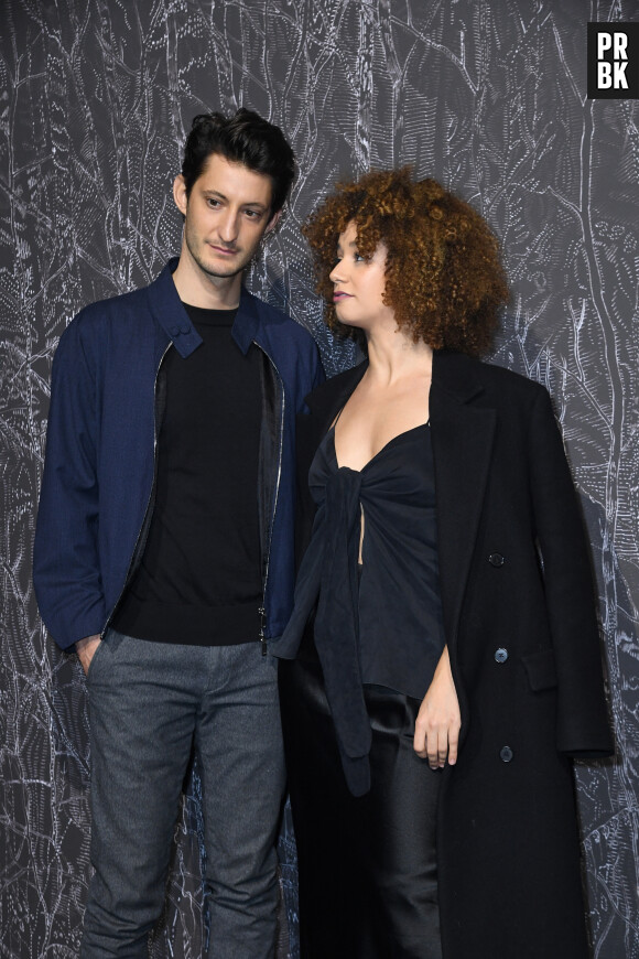 Pierre Niney et Lena Situations (Lena Mahouf) - Vernissage de l'exposition Ruinart "Promenade en Champagne" au Carreau du Temple à Paris. Le 9 mars 2023 © Giancarlo Gorassini / Bestimage