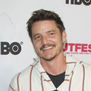 Pedro Pascal - Photocall du festival de film LGBT Outfest au théâtre Chinese 6 à Hollywood, le 20 juillet 2019.