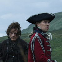 "J'ai failli le tuer" : ces deux acteurs d'Outlander sur Netflix ont frôlé la mort sur le tournage !