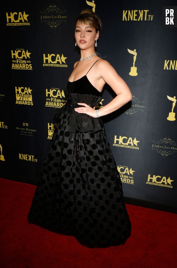 Madelyn Cline. - Les célébrités lors de la cérémonie "Hollywood Critics Association's HCA Film Awards" à Beverly Hills.