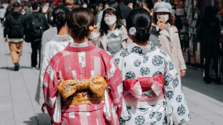 En pleine crise des naissances, une idée dystopique a fait son chemin au Japon : interdire aux femmes de plus de 25 ans de se marier