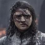 Game of Thrones : Arya Stark de retour avec un film ? George R.R. Martin se lâche, "Avec Maisie Williams, on a parlé de..."
