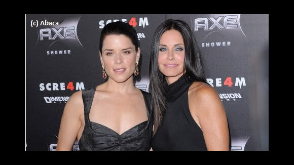 Scream 4  ... Courteney Cox et ses copines paradent pour la sortie du film (PHOTOS)