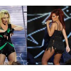 Britney Spears et Rihanna... le bisou qui fait sensation