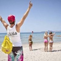 VIDEO - Les Ch&#039;tis à Ibiza : Christopher a déjà du mal