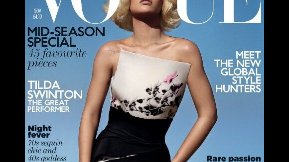 Rihanna révèle le titre de son nouvel album : Talk That Talk