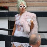 Lady Gaga presque nue : toute de dentelle vêtue à Londres (PHOTOS)