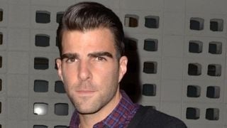 Zachary Quinto en mode coming out : boyfriend ou girlfriend, il a choisi