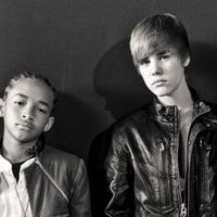 Justin Bieber et son meilleur ami Jaden Smith s&#039;éclatent ensemble ... à la patinoire (VIDEO)