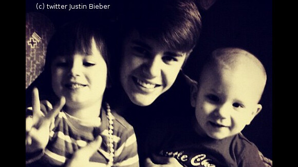 Justin Bieber : un beau petit Noël en famille avec sa soeur et son frère (PHOTO)