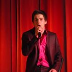 Florian Giustiniani (X-Factor 2011) : "Je suis en train de préparer mon album !"
