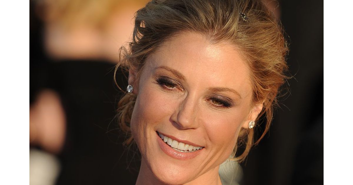 Julie Bowen arrive aux SAG Awards Purebreak