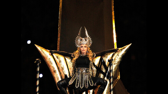 Madonna au Super Bowl 2012 : Paris Hilton, P.Diddy et Snoop Dogg tweetent pour elle ... la classe !