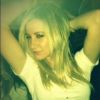 Ashley Tisdale, sexy sur Twitter