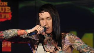 Trace Cyrus : pas de rush pour son mariage, le frère de Miley peut attendre !