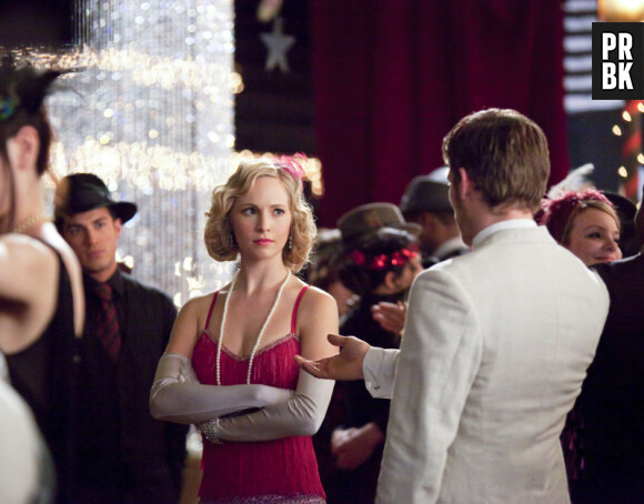 Klaus viendra au bal pour Caroline