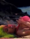 Nicki Minaj en plein rêve sur l'île paradisiaque du clip Starships