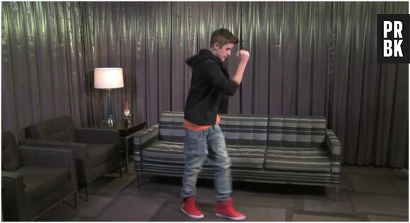 Justin Bieber bouge son corps sur LMFAO