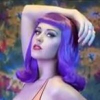 Katy Perry : Wide Awake, sa déclaration d'amour à Facebook ! (VIDEO)