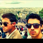 Nick et Joe Jonas à Paris : les fans se mettent dans tous leurs états sur Twitter