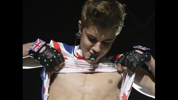 Justin Bieber : prêt à sauver des vies à moitié nu pour le film Alerte à Malibu ?!
