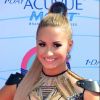 Demi Lovato a osé une tenue un peu transparente...