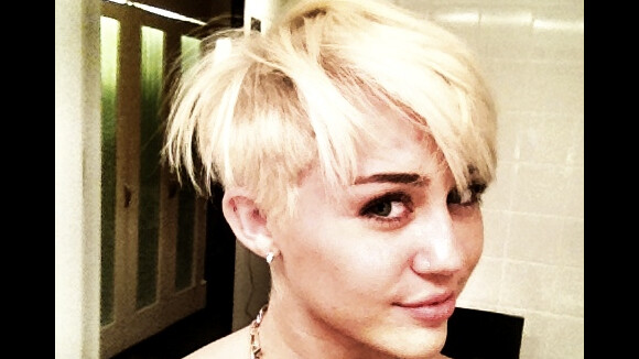 Miley Cyrus dans Mon Oncle Charlie : plus de détails sur son rôle sexy !