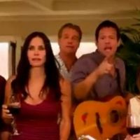 Cougar Town saison 4 : ils sont de retour en chanson et avec du vin ! (VIDEO)