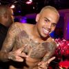 Chris Brown, lui, est loin de tout ça !