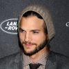 Ashton Kutcher : trop contente que sa meuf soit la plus sexy de 2012