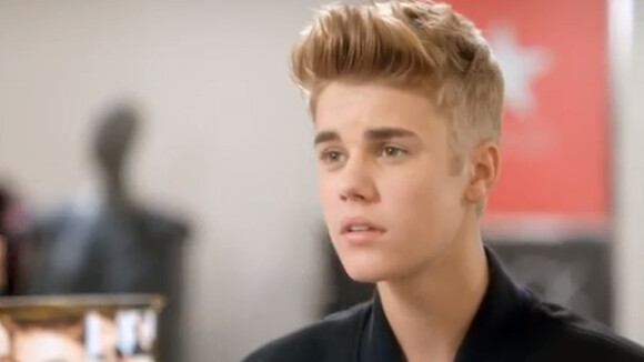 Justin Bieber : son charme fait des ravages dans une nouvelle pub LOL ! (VIDEO)