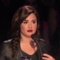 Demi Lovato : en mode clash contre Justin Bieber ! (VIDEO)