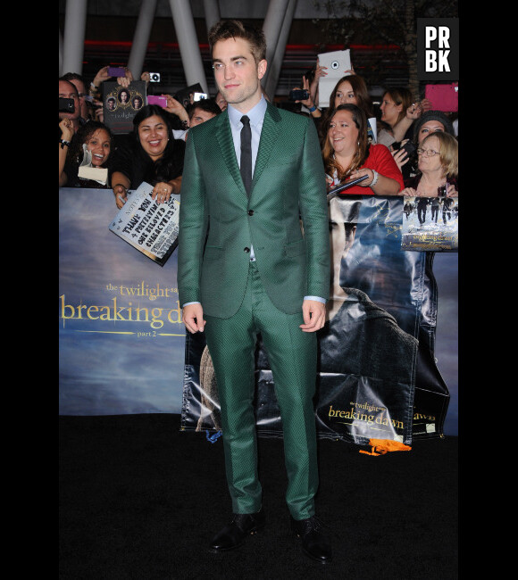 Robert Pattinson aime bien rire !
