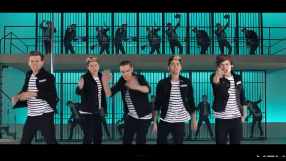 One Direction : Kiss You, le clip déjanté et délirant !