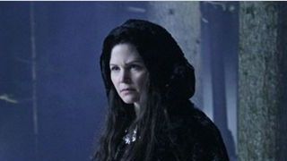 Once Upon A Time saison 2 : la maman de Blanche Neige arrive avec ses secrets (SPOILER)
