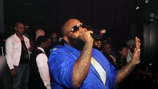 Rick Ross crashe sa Rolls Royce... en échappant à une fusillade