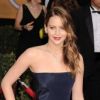 Sur le tapis rouge des SAG Awards 2013, la robe de Jennifer Lawrence semblait normale