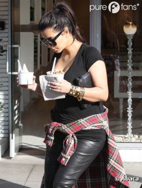 Kim Kardashian est repartie avec deux pots de crème glacée.
